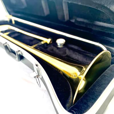 Jupiter JTB-700 Bb Tenor Trombone w/ Original Hard Case & 12C Mouthpiece – image 1