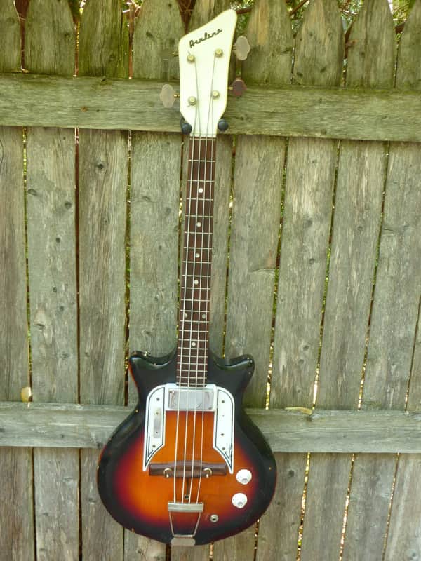 Airline Pocket Bass Sunburst image 1
