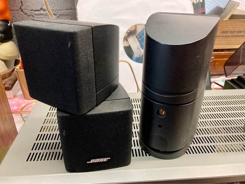Bose Duel swivel component speaker cube satellite stereo speakers image 1