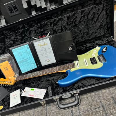 Fender 2025 Fender Custom Shop W25 Custom Deluxe Stratocaster Relic S1 HSS 2025 - Aged Lake Placid Blue image 20