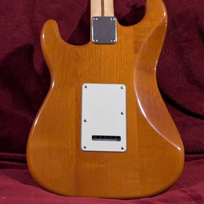Fender Stratocaster Plus Top Flame Maple Top FMT Guitar, Amber finish MIM Mexico image 7