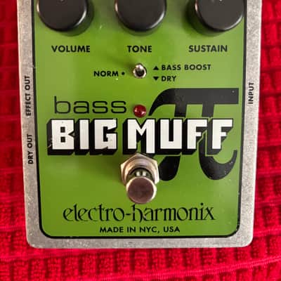 Electro-Harmonix Bass Big Muff Pi Distortion / Sustainer 2008 - Present - Green image 2