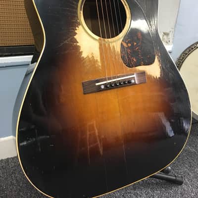 Gibson  J-45 Banner 1943 Tobacco Sunburst image 2
