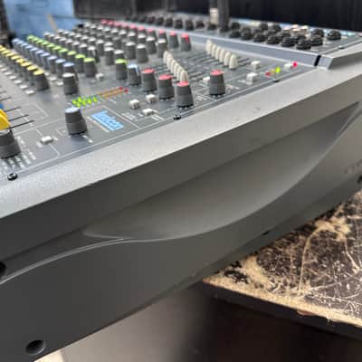 Spirit by Soundcraft Powerstation Powered Mixer W/Effects & EQ In Flight Case #2 image 7