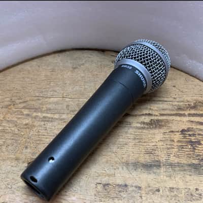 SHURE SM58 MICROPHONE- CLASSIC! MAKE OFFER!! image 4