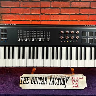 Behringer Motor61 Keyboard Controller Mint! image 1