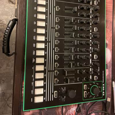 Roland AIRA TR-8 Rhythm Performer Drum Machine 2014 - Present - Black