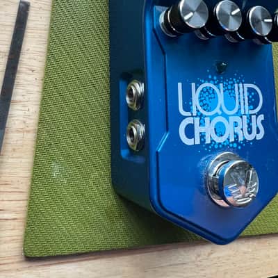 Visual Sound Liquid Chorus 2010s - Blue image 2