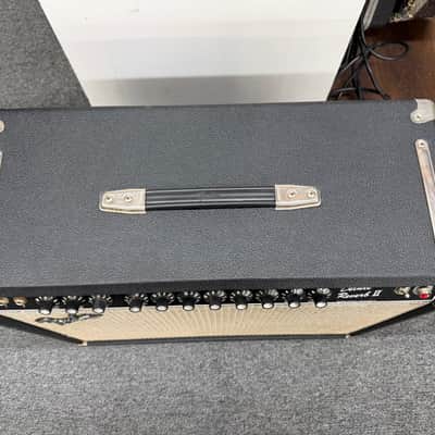 Fender Deluxe Reverb II 2-Channel 20-Watt 1x12" Guitar Combo 1982 - Black image 5