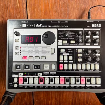 Korg ElecTribe M EM-1 MUSIC PRODUCTION STATION w/ power supply