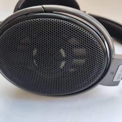 Sennheiser HD 650 High-Definition Open-Back Reference Headphones image 11