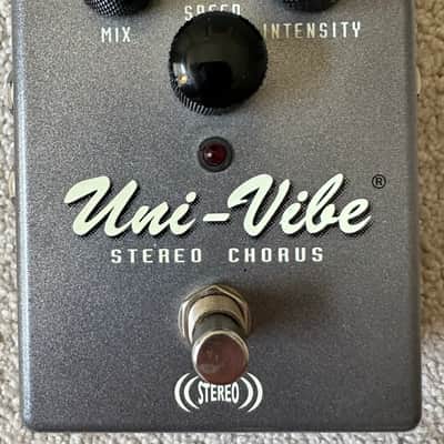 Dunlop UV1SC Uni-Vibe Stereo Chorus 2001 - 2005 - Hammered Metal image 1