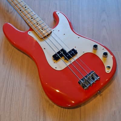 Fender Classic Series '50s Precision Bass - Fiesta Red image 3