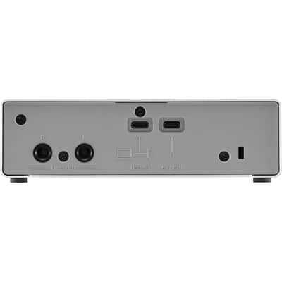 Steinberg IXO22 2 x 2 USB 2.0 Audio Interface with Two Mic Preamps - White image 5