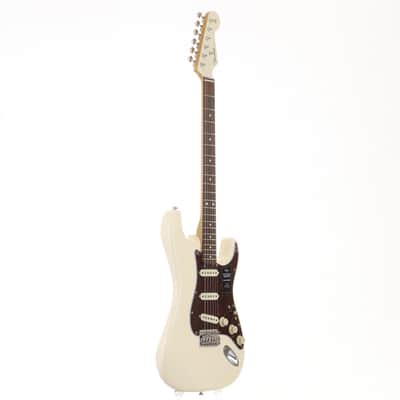 FENDER MExICO Vintera '60s Stratocaster with Pau Ferro Fingerboard in Olympic White [Mx21201387] (08/24) image 14
