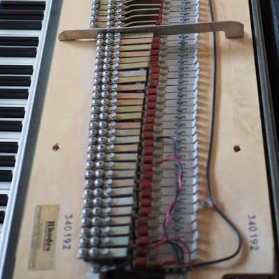 Rhodes Mark I Stage 88-Key Electric Piano 1975 - 1979 - Black Rounded Top image 9