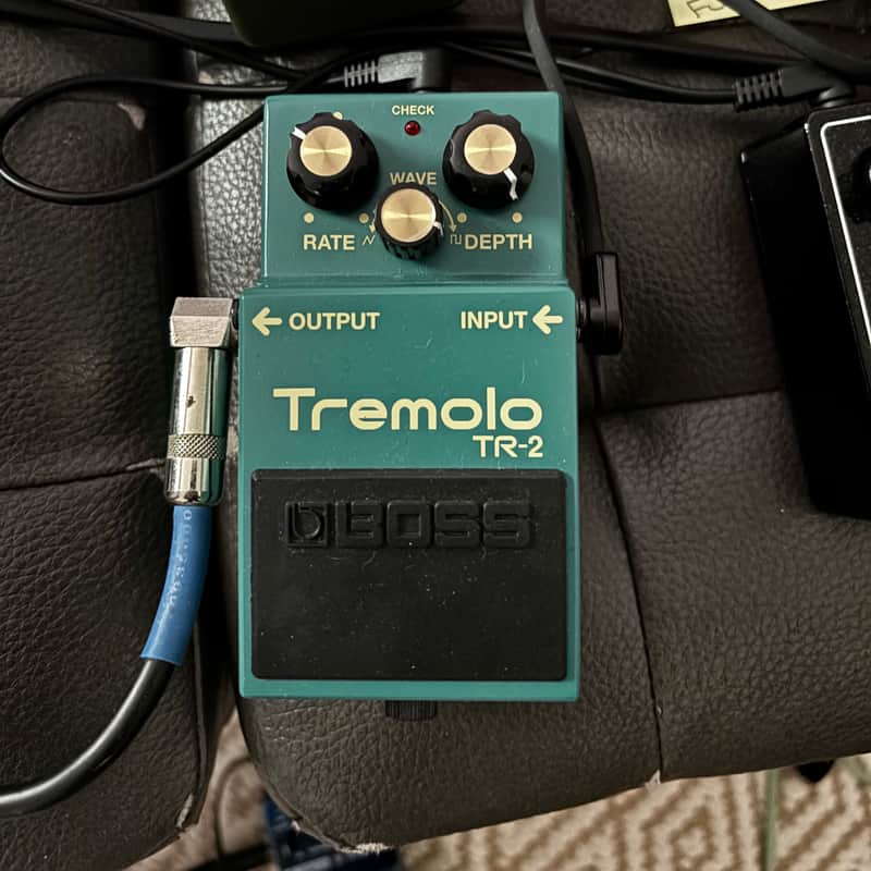 Boss TR-2 Tremolo (Silver Label) 1997 - Present - Green image 1