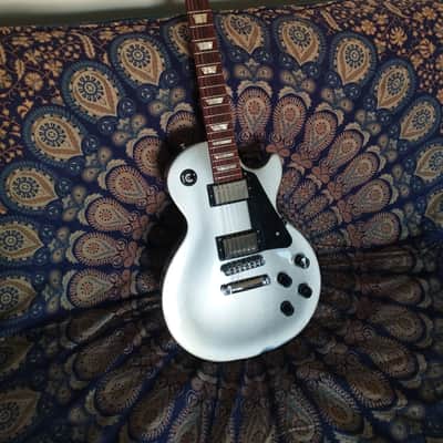 Gibson les paul studio 2012 - silver pearl image 1