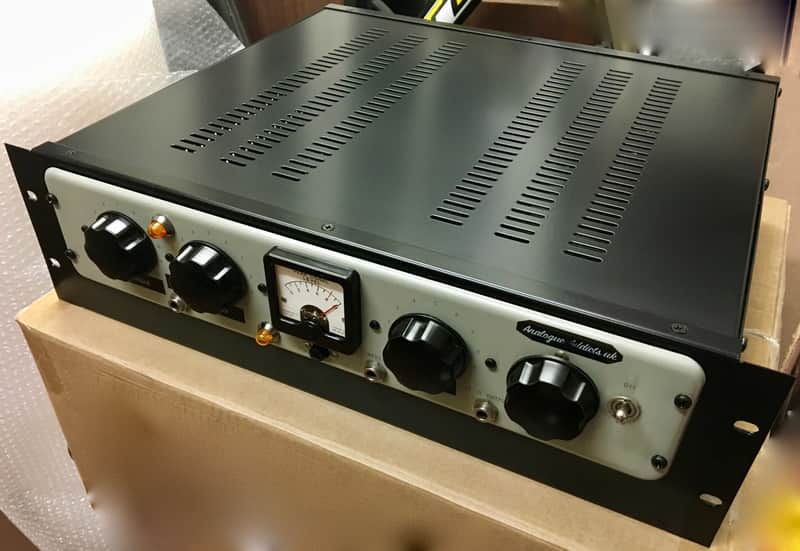 Analogue Addicts UK 1960s Mono  Valve Tube Mic Pre - Preamp image 1