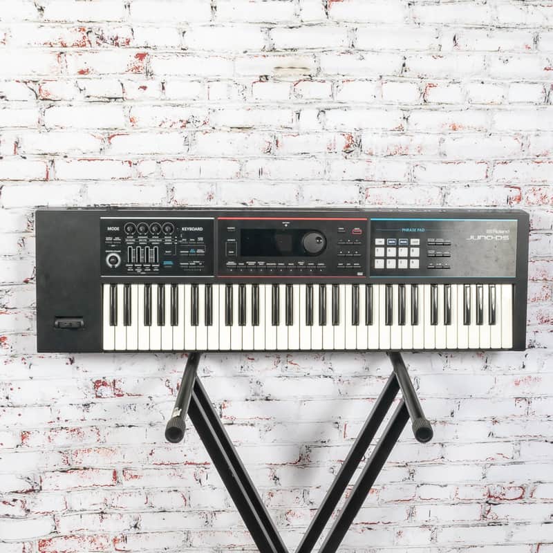 Roland Juno DS-61 61-Key Synthesizer USED image 1