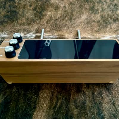 Petru Designs Now Playing Vinyl Record Stand Visualizer Walnut HIFI Stereo image 7