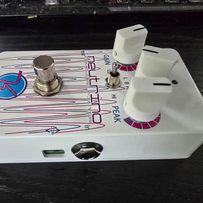 Keeley Neutrino V1 - Killer funky envelope filter auto wah! image 6