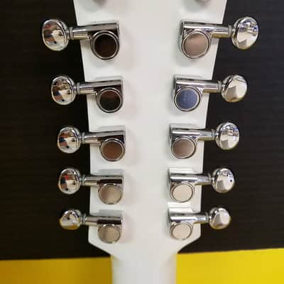Jesus Sevillano 12 String Requinto Sierreño Guitar W/fishman/EQ new white image 3