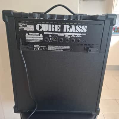 Roland XL60 Cube Bass Combo Amp image 2