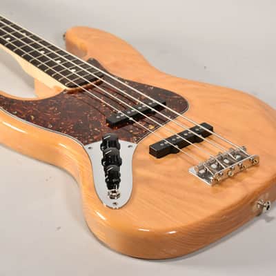 2006 Fender FSR Standard Natural Finish Left-Handed Jazz Bass image 3