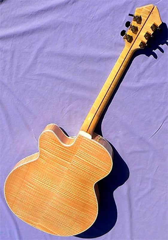 Fender D'Aquisto Ultra 1984 - 1987 image 2