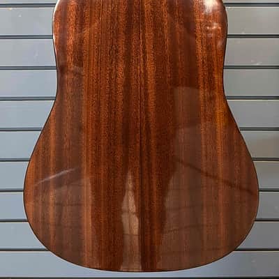Martin Road Series D-12E 2021 - Natural image 2