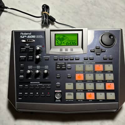 Roland SP-606 Sampler 2000s - Black
