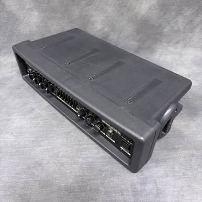 Behringer Ultrabass BXR1800H 180-Watt 2-Channel Bass Amp Head with Footswitch image 6