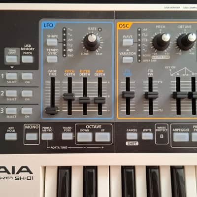 Roland SH-01 GAIA 37-Key Digital Synthesizer 2010 - 2012 - White image 5