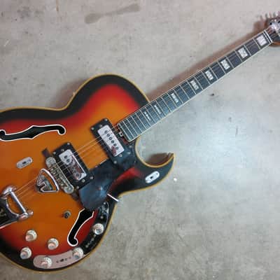 Vintage 1967 Vox Grand Prix Sunburst V286 Guitar Near Mint Very Clean Beautiful image 5