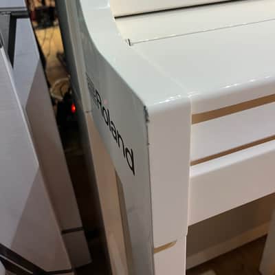 Roland LX-17 2015-2022 - Polished White image 6