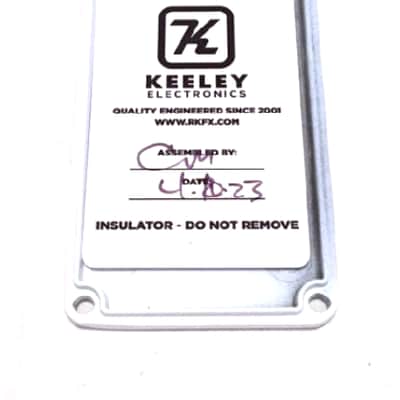 Keeley Katana Clean Boost V2 - Throwback White Edition - In Box image 5