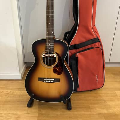 Guild Westerly Collection M-240E Troubadour (vintage sunburst) with strap & gigbag image 1