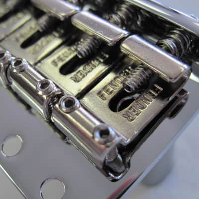 Fender Original Vintage Stratocaster Tremolo Assembly 0992049000 image 2