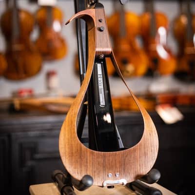 Yamaha YEV-104BL Electric Violin Black image 7