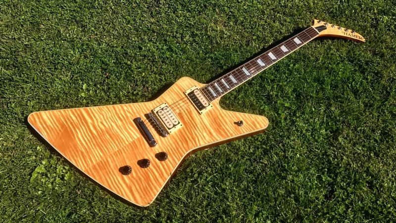 Hamer Explorer EX Gary Moore WILD FRONTIERS 1980s - Natural image 1