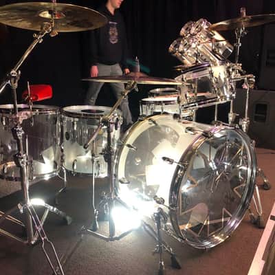 Pearl/Sabian Chad Smith's Red Hot Chili Peppers, World Tour, Complete 10-Piece Drum Set with Cymbals 2011 - Clear image 8