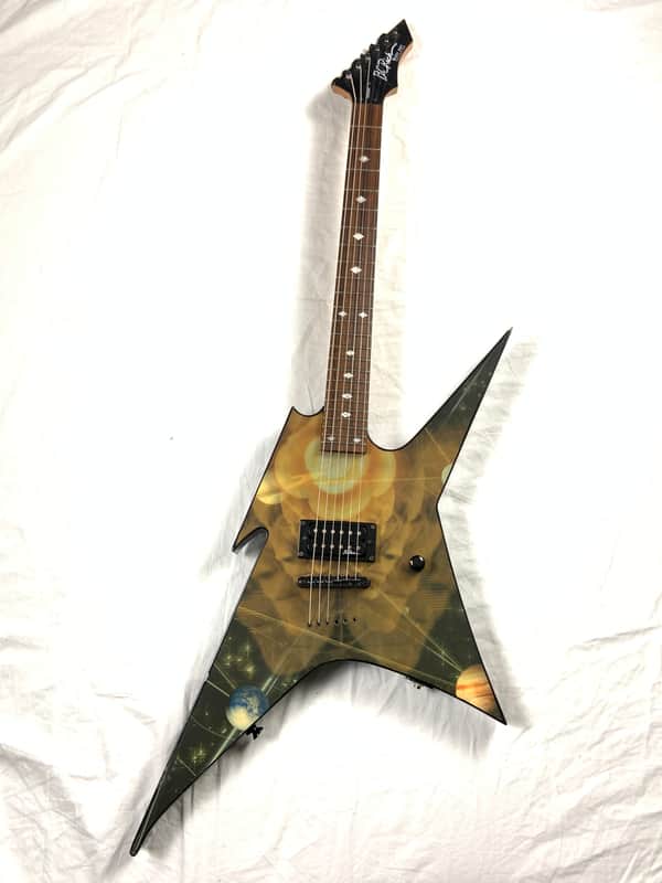 B.C. Rich Body Art モッキンバード グラフィック塗装のモッキンバード中古品が入荷!! レア・モデルです