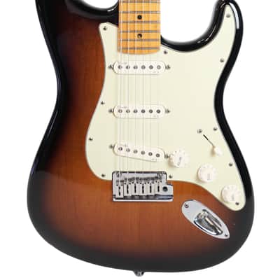 Fender American Deluxe Stratocaster - 2012 image 2