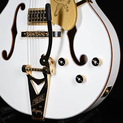Gretsch Professional Falcon Hollow Body w/ String-Thru Bigsby- White 2025 (JT25103481) image 10