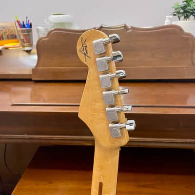 2005 Fender Custom Classic Stratocaster Daphne Blue image 4