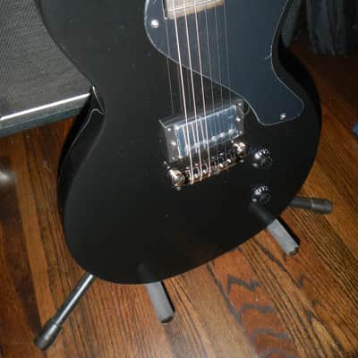 AXL USA AL 980 Torina Classic  Black with aftermarket gig bag image 2