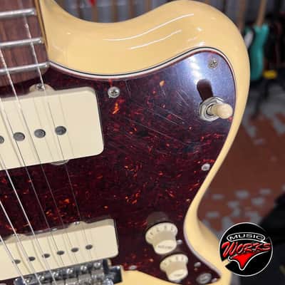 Fender   Jazzmaster American Performer Vintage White image 5