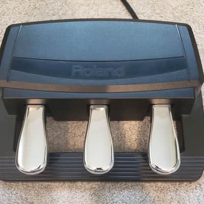 Roland RD-2000 88-Key Digital Stage Piano w RP3U pedal Bild 13