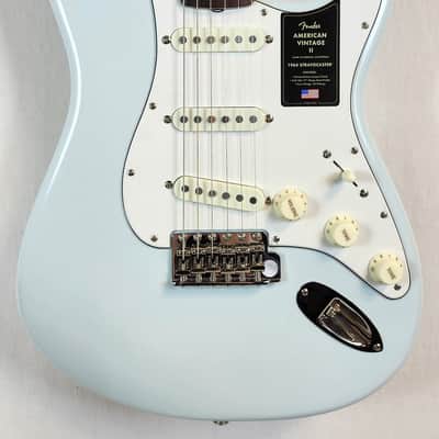 Fender American Vintage 1965 Stratocaster, Round-Lam Rosewood Fingerboard, Sonic Blue image 5
